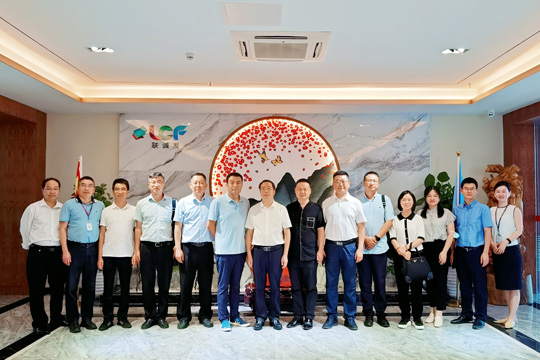 安顺市文化考察团莅临酷游九州参观调研 