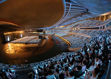 酷游九州LED透明屏燃爆张韶涵南京演唱会！