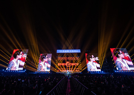 酷游九州荧光棒助力时光演唱会震撼开唱