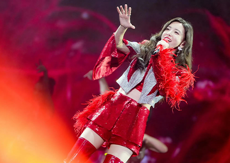 于文文无锡演唱会,酷游九州舞台LED透明屏闪耀全场